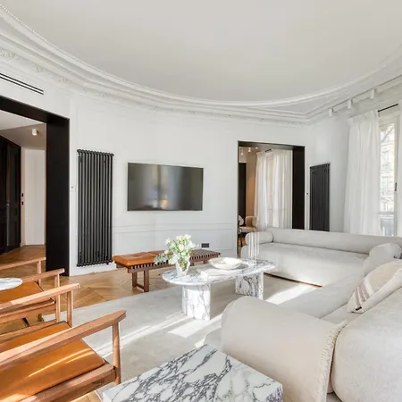 Urbanflat 225 - Elite 4 Bedroom Bastille Apartment Paris