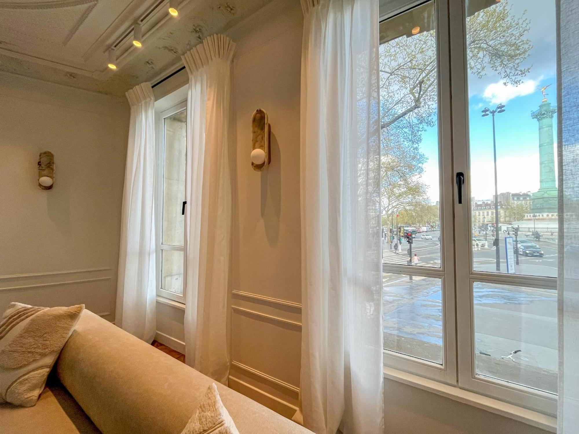 Urbanflat 225 - Elite 4 Bedroom Bastille Apartment *