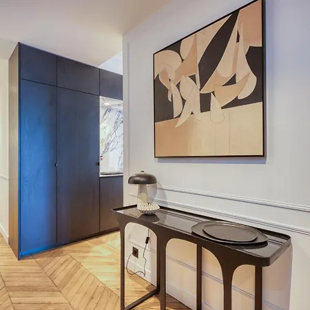 Urbanflat 225 - Elite 4 Bedroom Bastille * Parigi